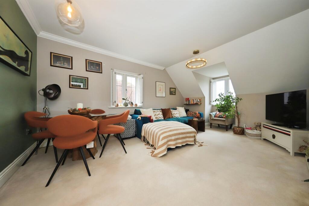 Haybridge Mews, Hagley, Stourbridge photo 4
