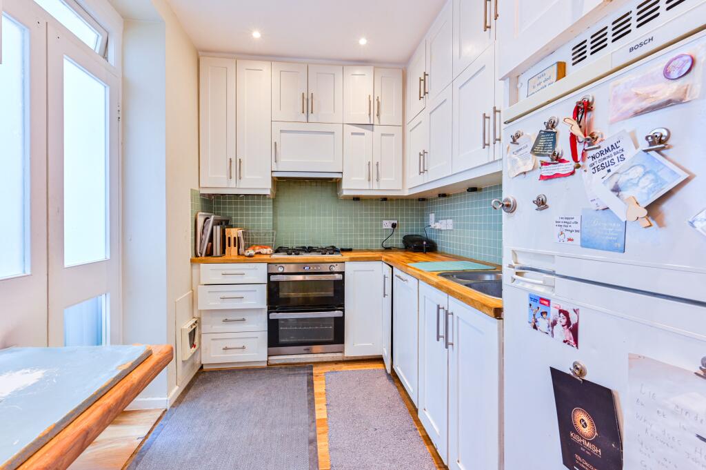 Apartment in London, Shepherd's Bush - View 4