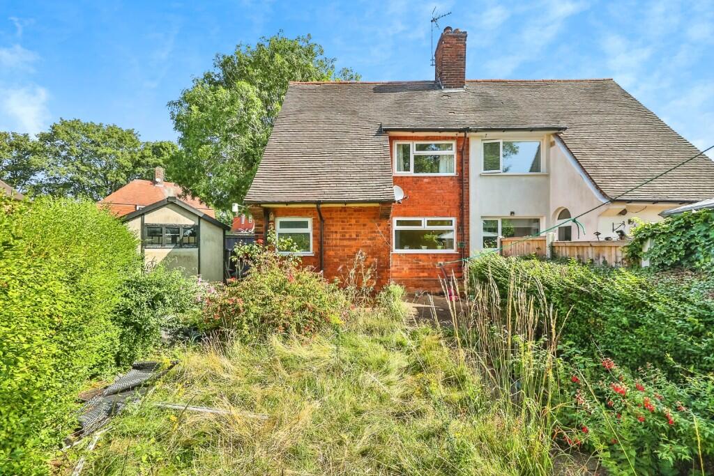 3 bedroom semi-detached house for sale in Minver Crescent, Nottingham, Nottinghamshire, NG8 - View 6