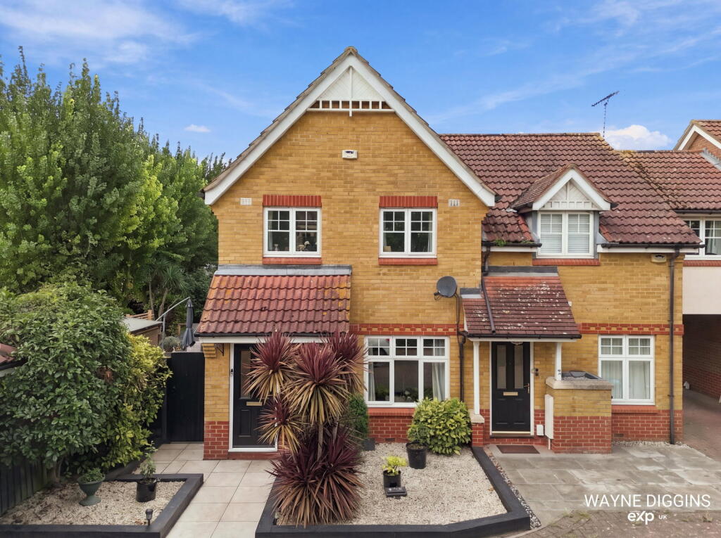 House in Grays, Little Thurrock - View 2