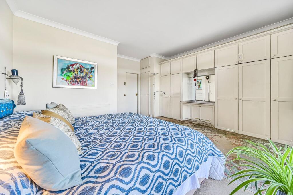 Apartment in London - View 5
