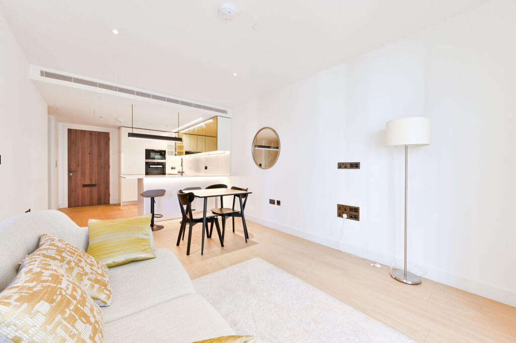 Apartment in London - View 3
