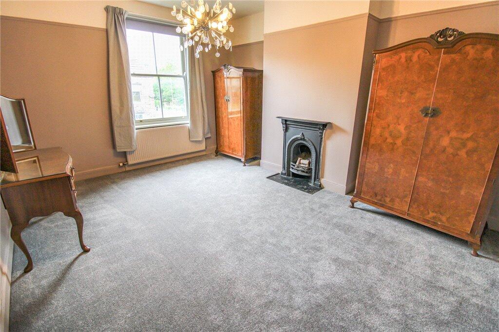 House in Bradford, West Yorkshire - View 3