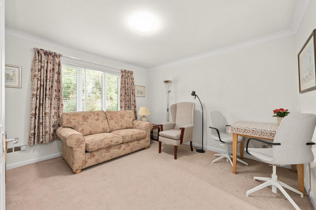 Annfield Gardens, Stirling, FK8 - View 3