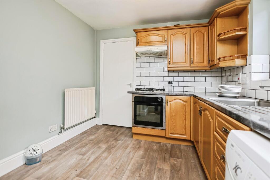 House in Sandwell, West Midlands - View 4