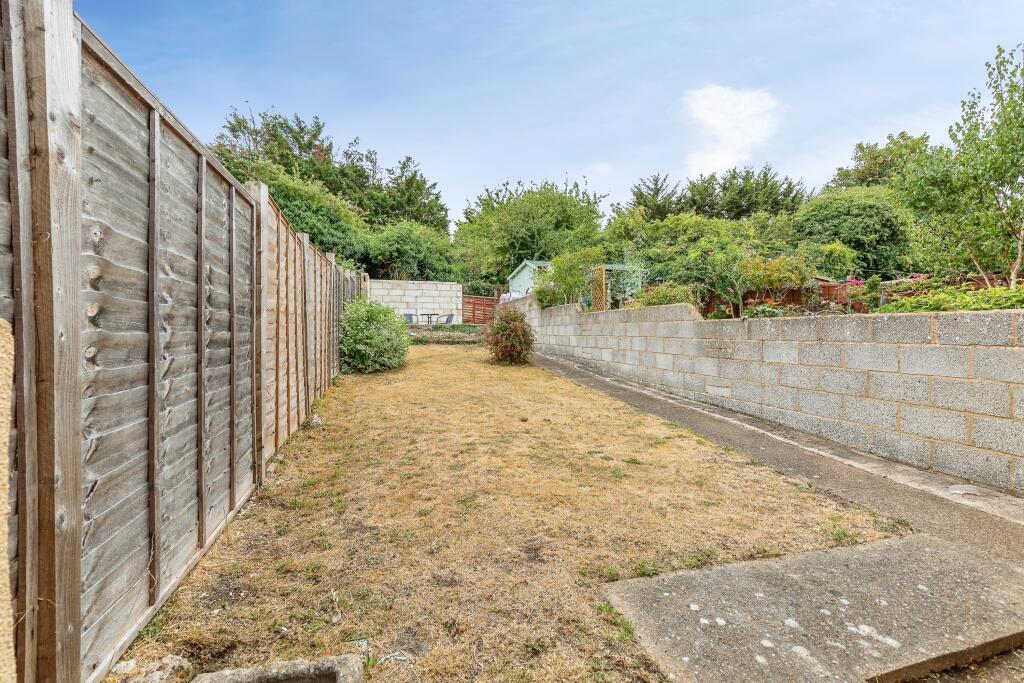 House in Gillingham, Medway - View 5
