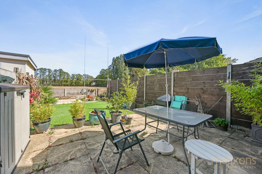 House in Croydon - View 4