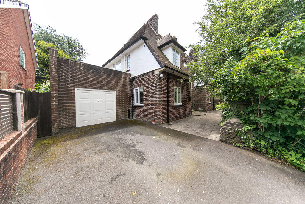 'Greenacre' Garstang Road East, Poulton-le-Fylde, Lancs FY6 8JH photo 4