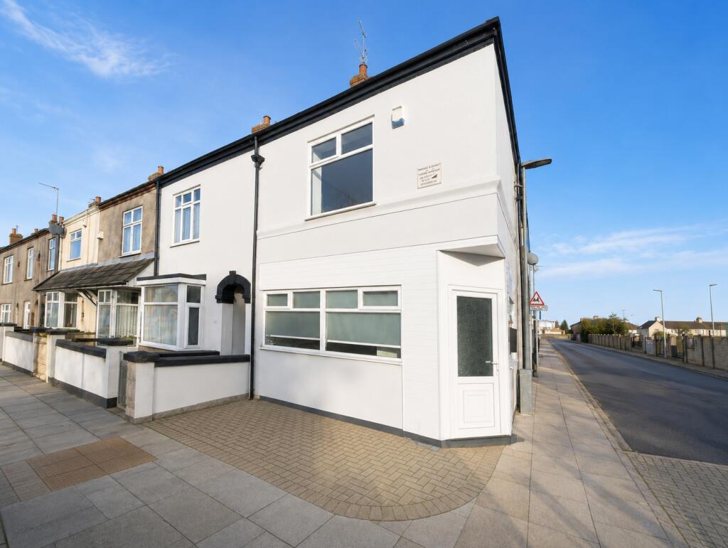 Main image of property: Corporation Road, Grimsby, Lincolnshire, DN31