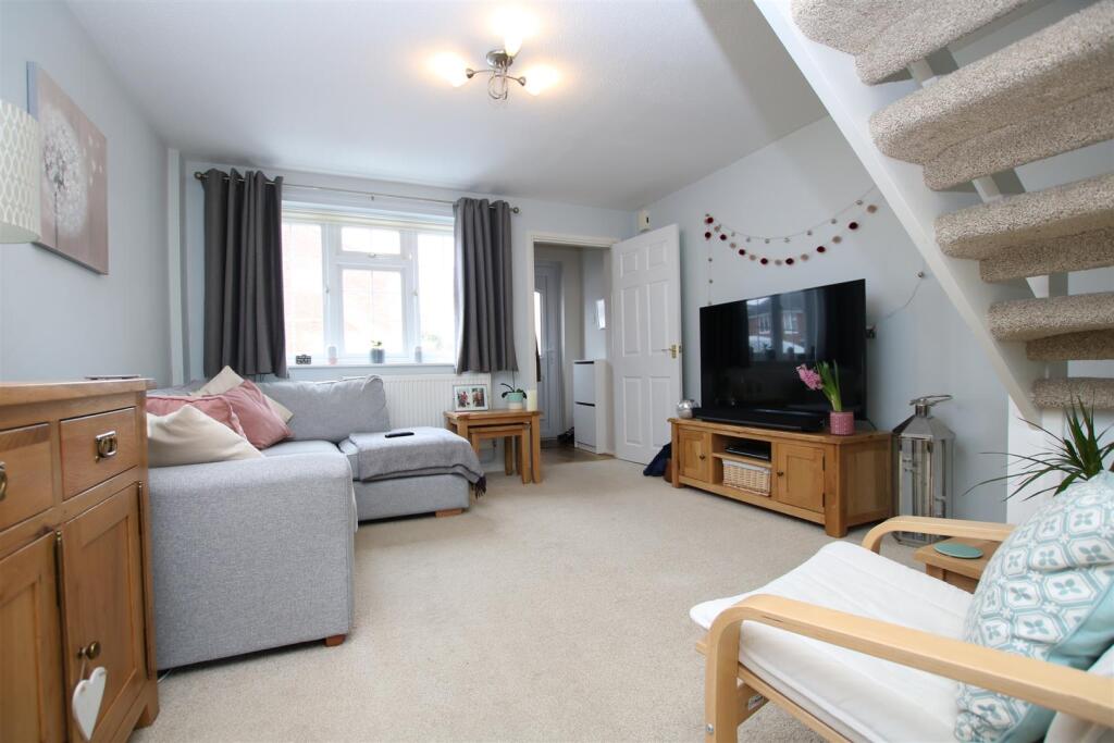 House in Horsham, Highwood - View 5