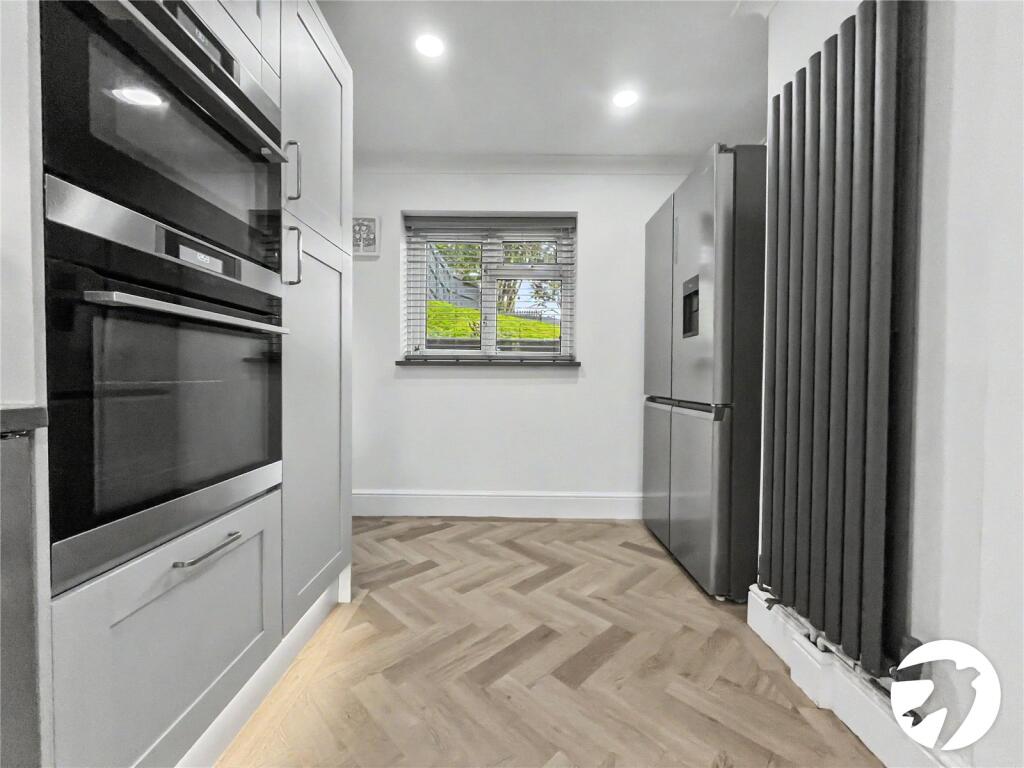 House in Chatham, Medway - View 4