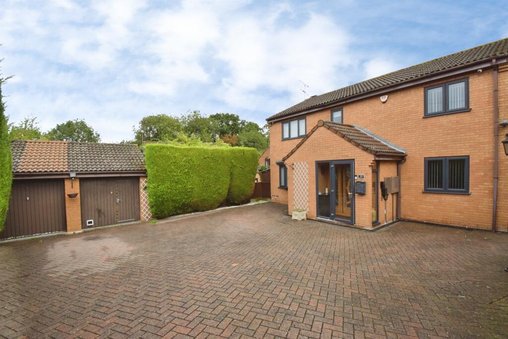 Main image of property: Tynedale Close, Oadby, Leicester