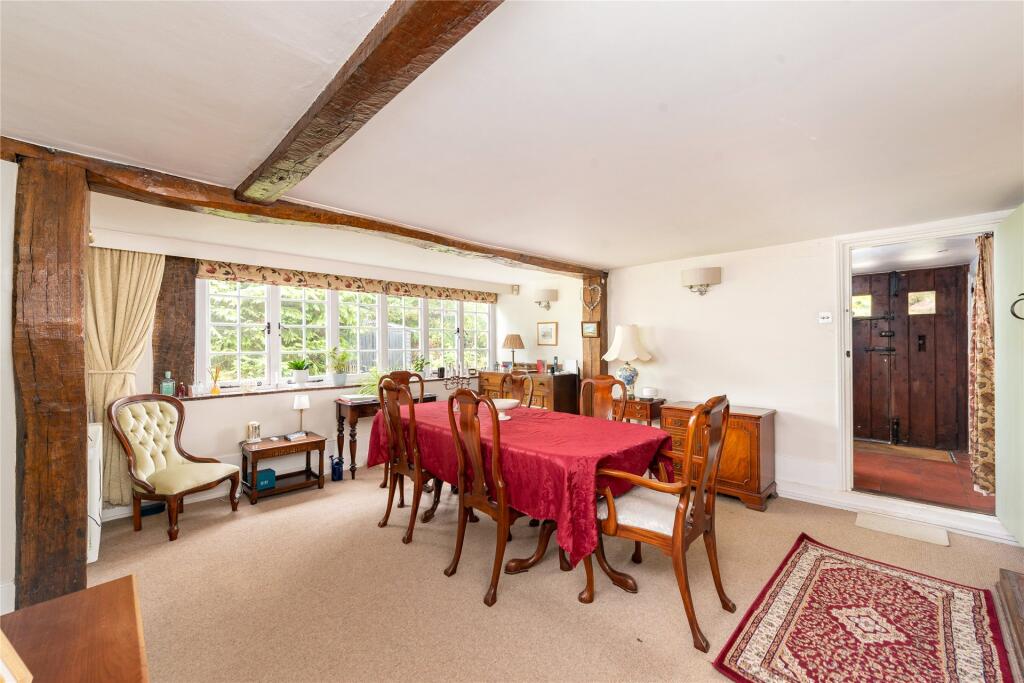 House in Hemel Hempstead - More