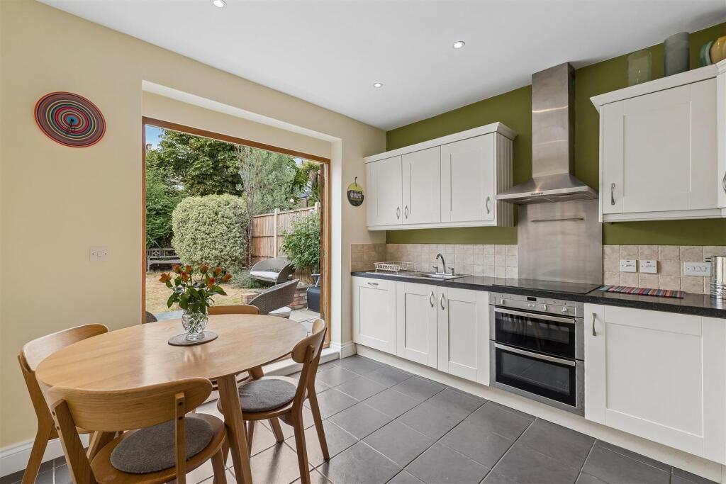 House in London - View 4