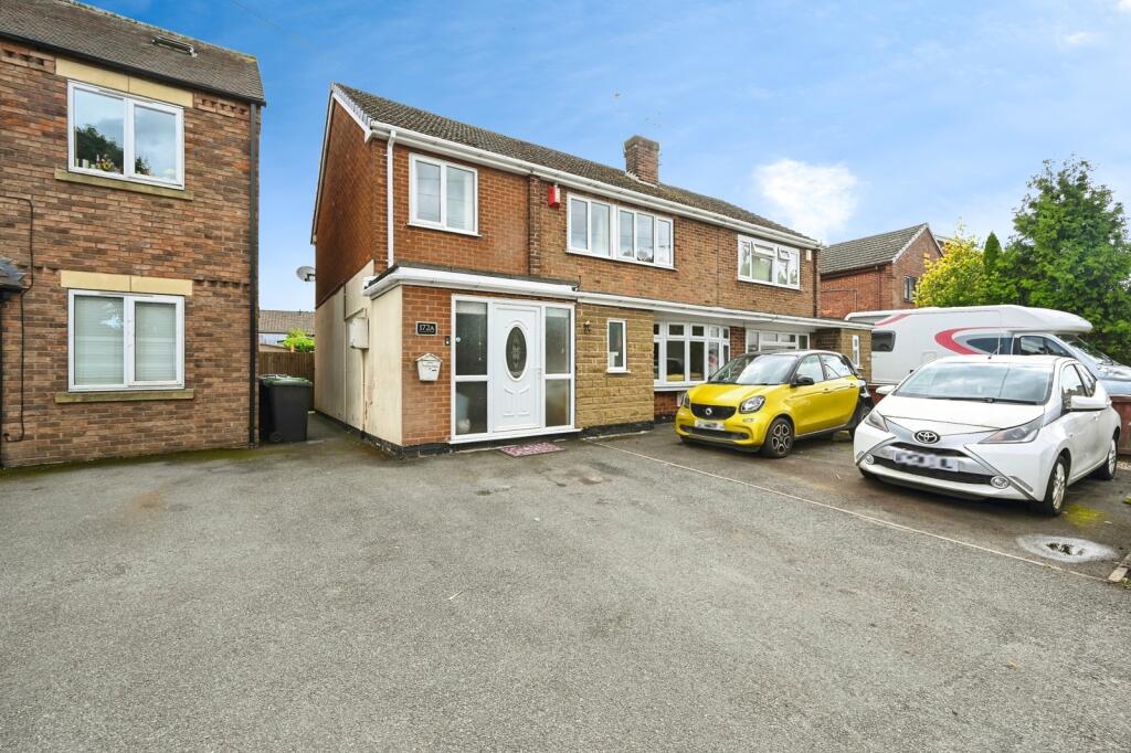 3-bed semi-detached on Nuncargate Road, Kirkby-in-Ashfield, Nottingham, Nottinghamshire, NG17, £210,000