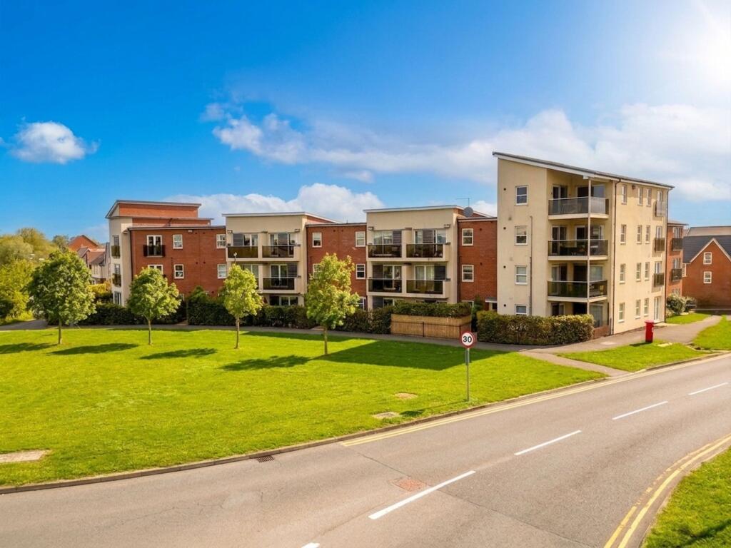 Main image of property: Pondecroft, Aylesbury, HP18