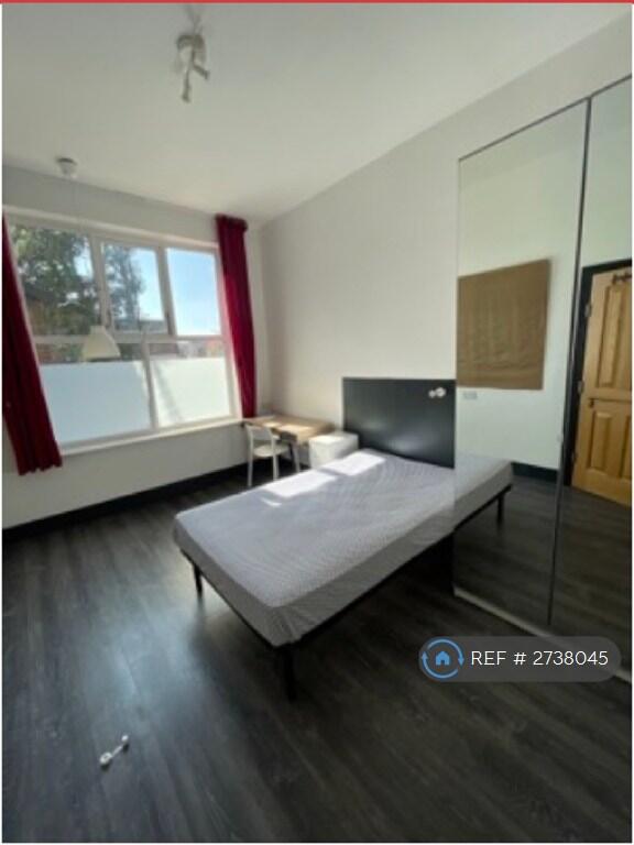 1 bedroom house share for rent