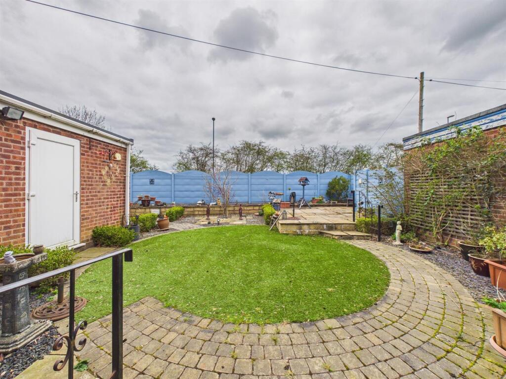 Calver Close, Oakwood, Derby photo 4