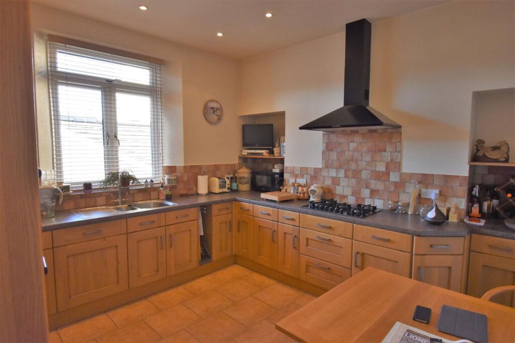 South Parade, Tenby, SA70 photo 2