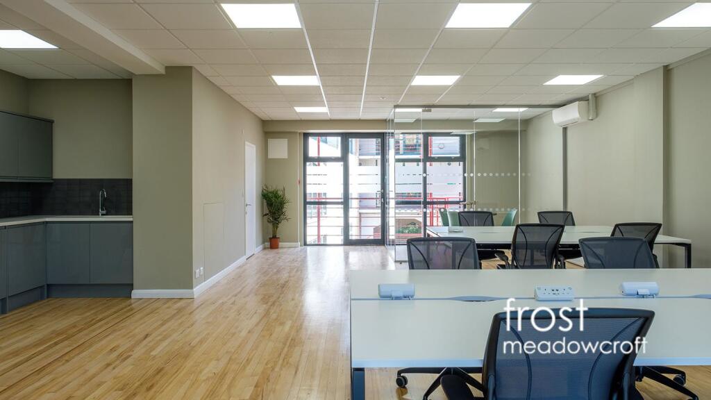 Plaza 535 Kings Rd ChelseaSW10 Office west london f.jpg