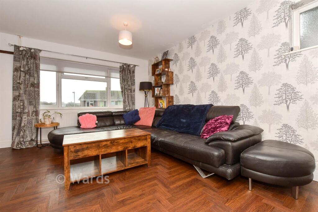 House in Dover - View 2