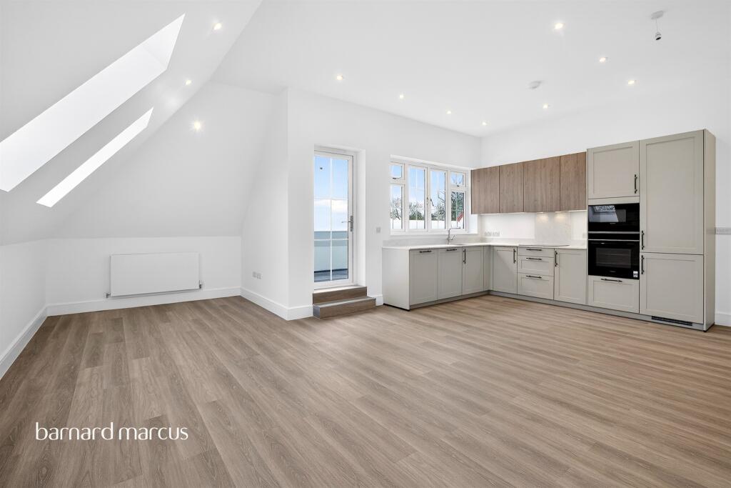 Apartment in London - View 2