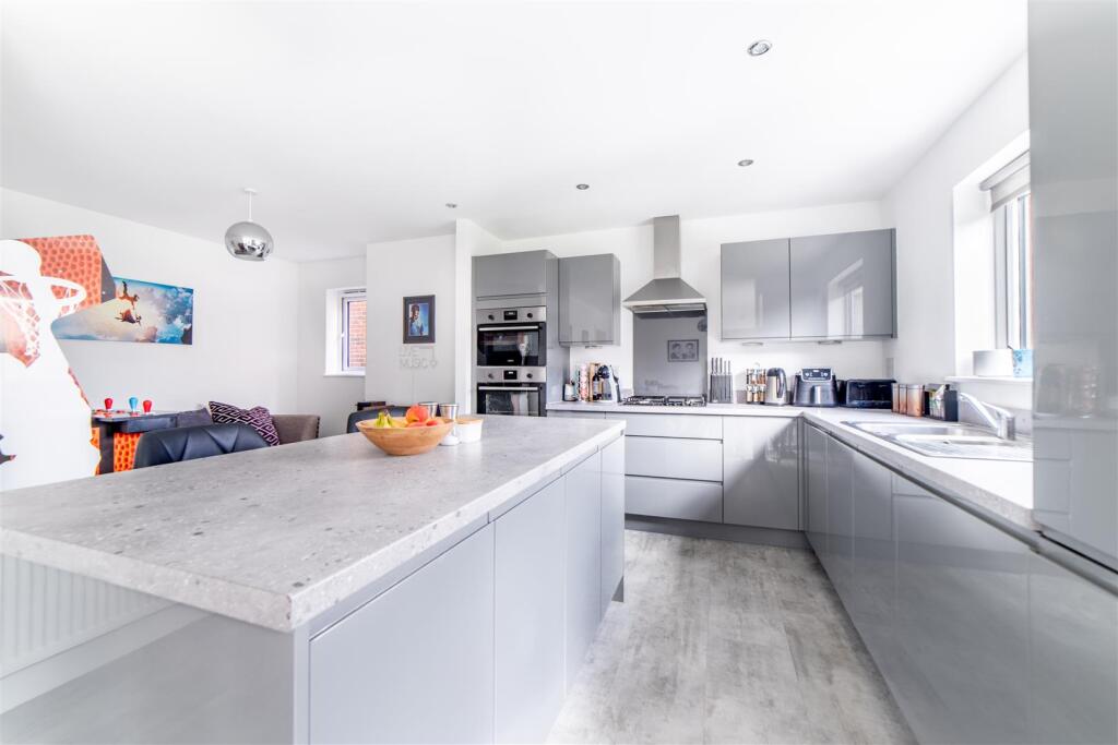 House in Newcastle upon Tyne - View 4