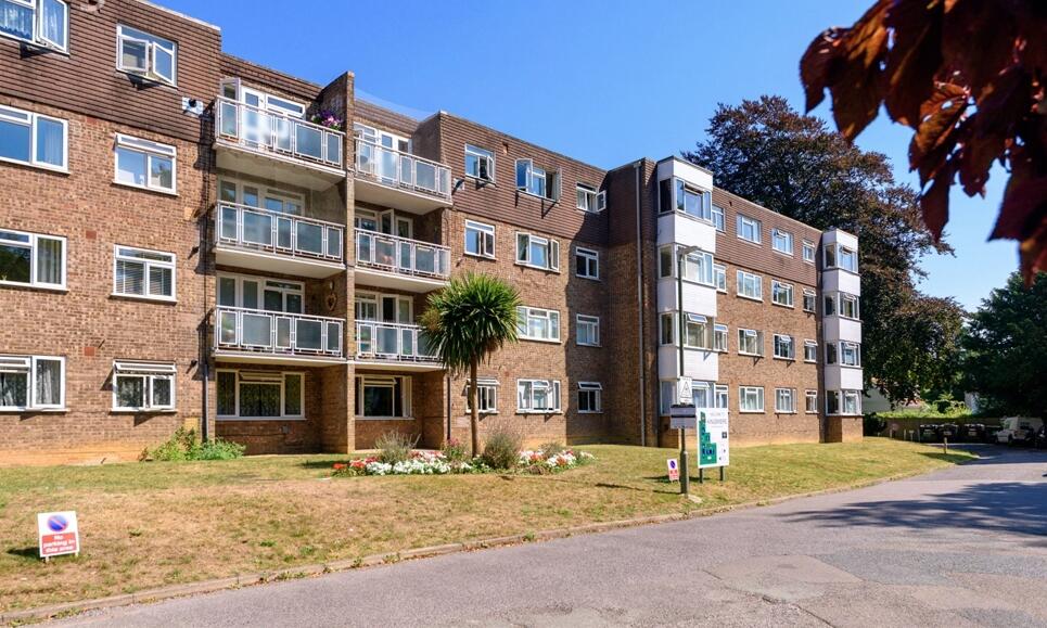 Main image of property: Brighton, London Road, BN1