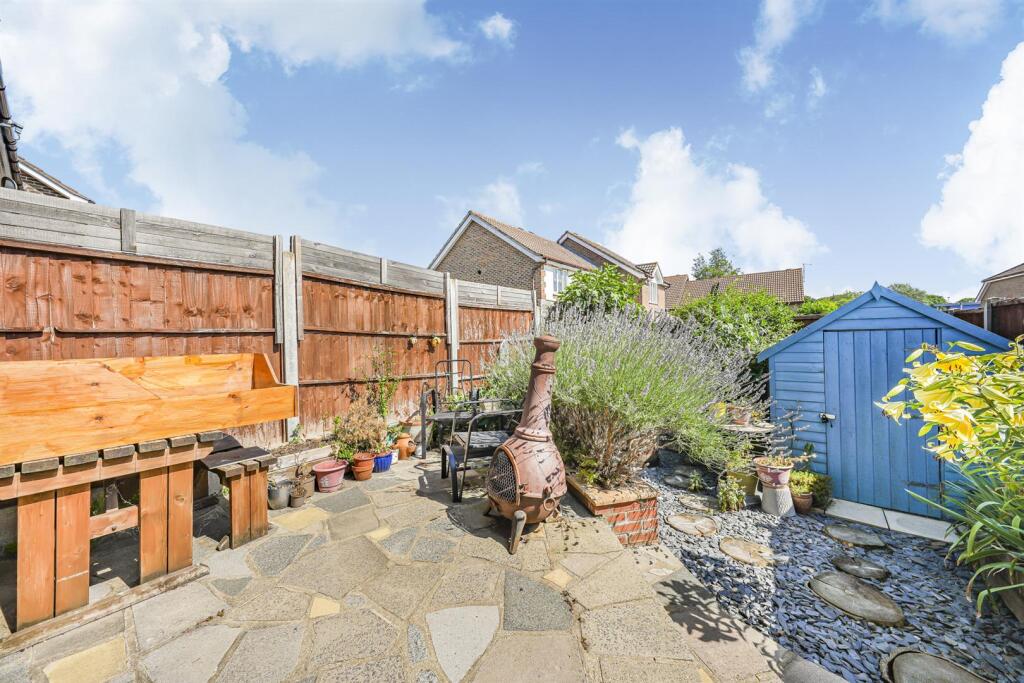 Westminster Gardens, North Chingford, E4 - More