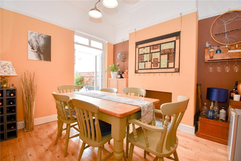 Vale Drive, New Brighton, Wirral photo 4