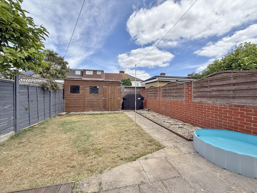 Highbury Grove, Cosham, Portsmouth - More