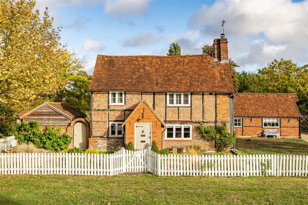 House in Slough - View 2