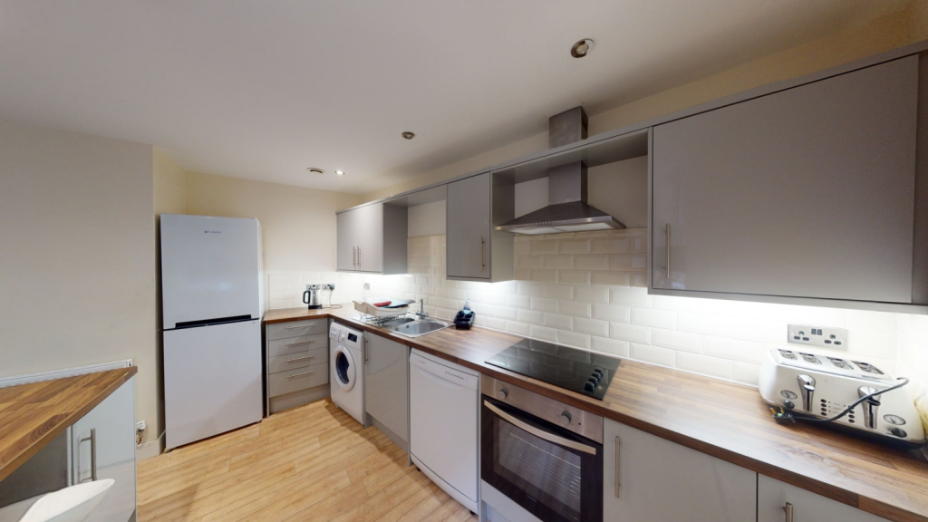 Main image of property: Flat 2, Ormiston House, 34 Pelham Street, Nottingham, NG1 2EG