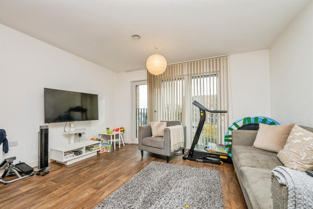 Apartment in Birmingham, West Midlands - View 3