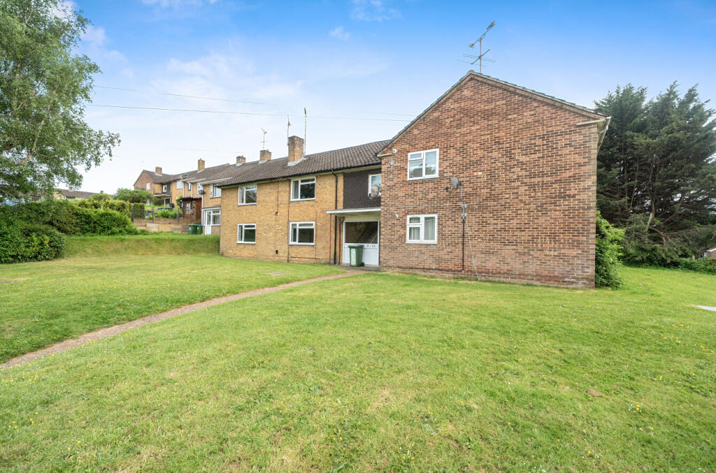 Main image of property: Middleton Close, Townhill Park, Southampton, Hampshire, SO18