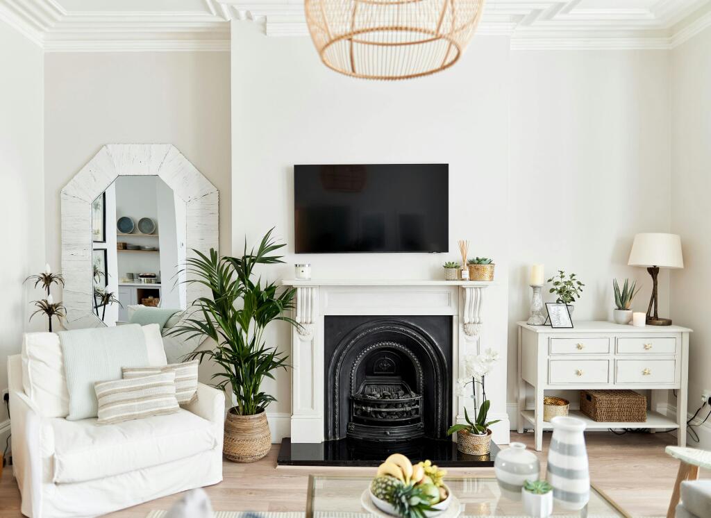 THE_BEACH_HOUSE_075.jpg