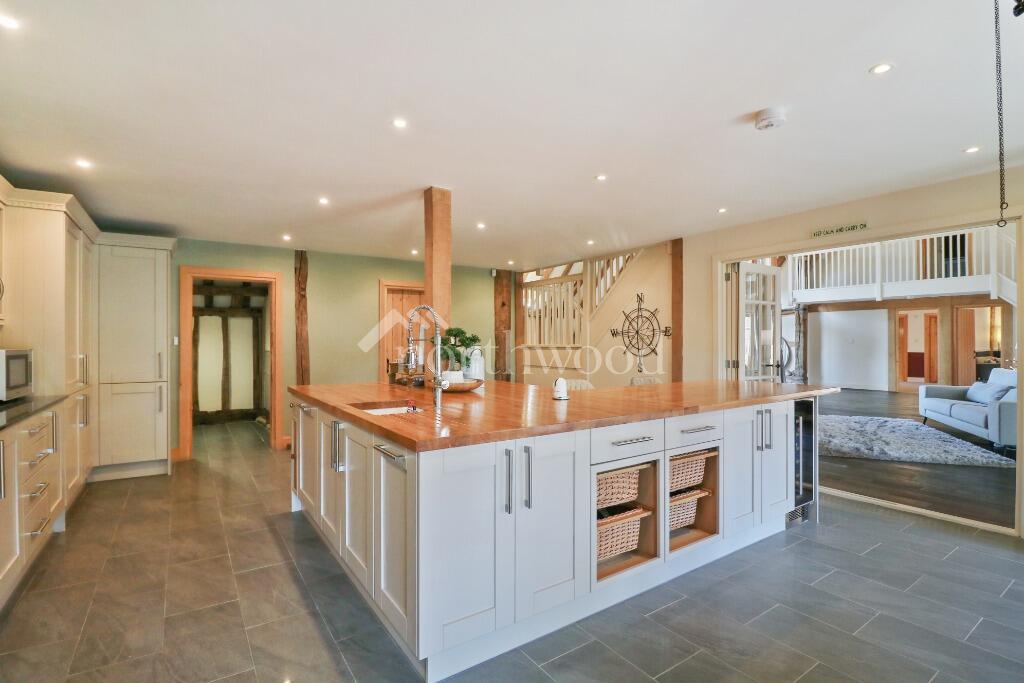 House in Tonbridge - View 4