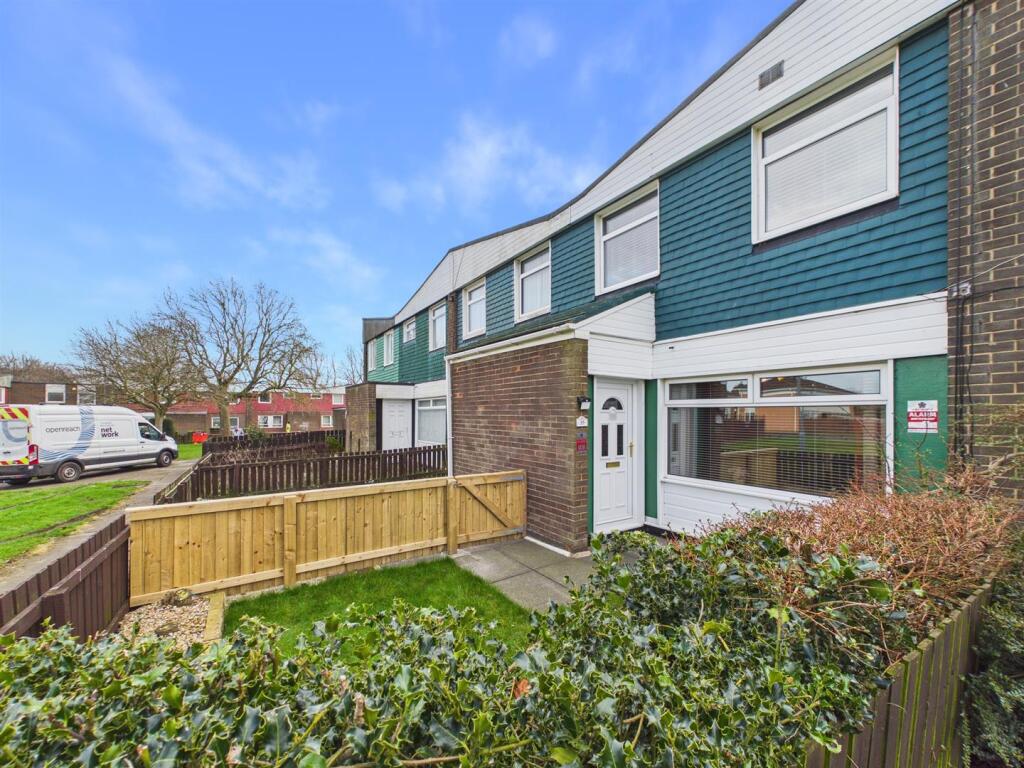 3-bed terraced on Larkspur, Beacon Lough, Gateshead, £89,950