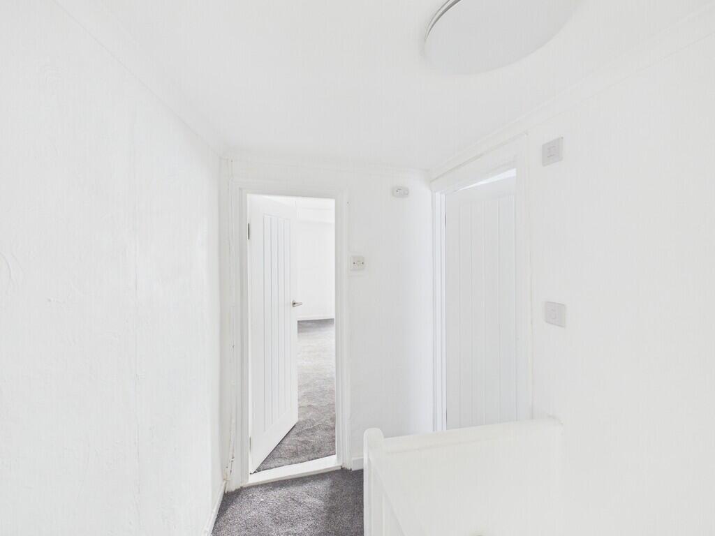 Apartment in Plymouth - More
