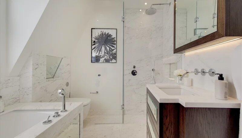 Apartment in London - More