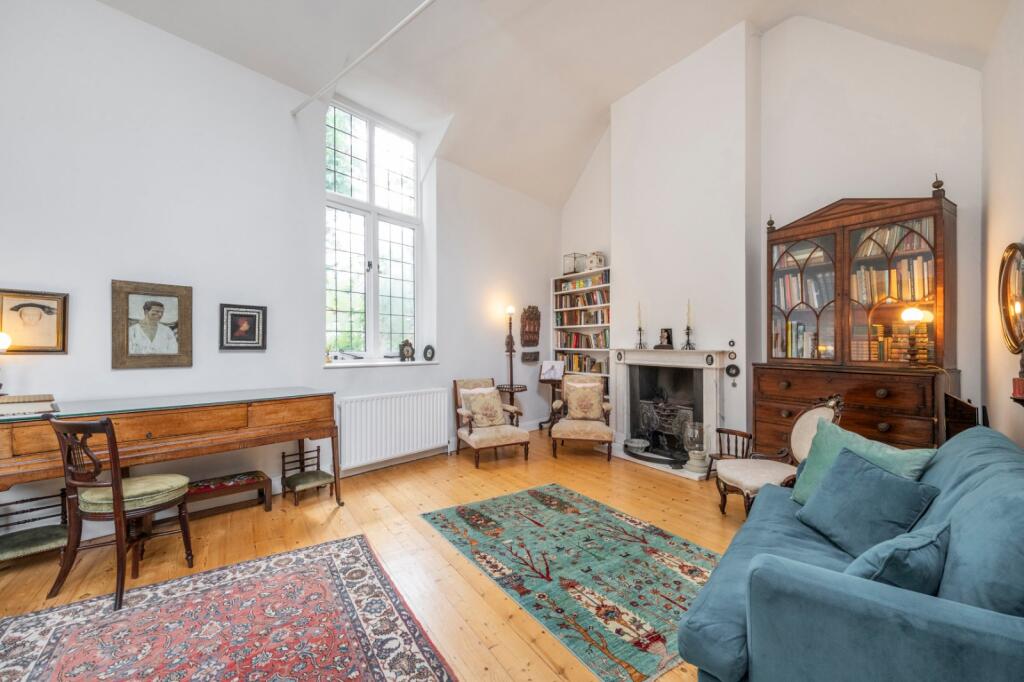 House in London - View 2