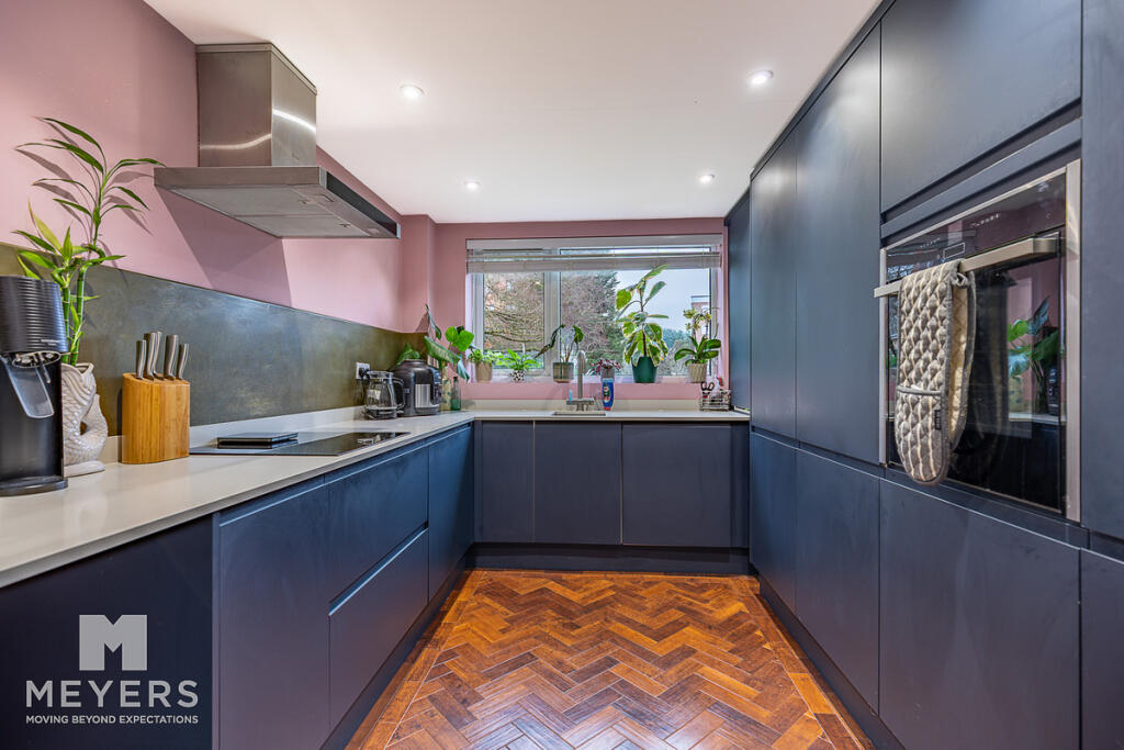 Apartment in Poole, Longfleet - View 2