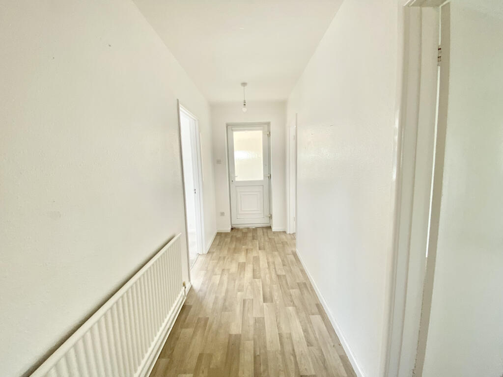 Glendene Bungalow, Bashley Cross Road, New Milton, Hampshire photo 4