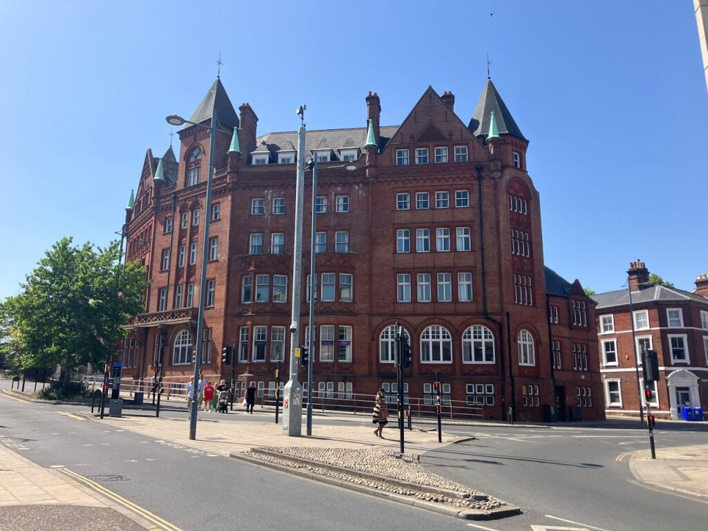 Main image of property: 16 Upper King Street, Norwich, NR3 1HA