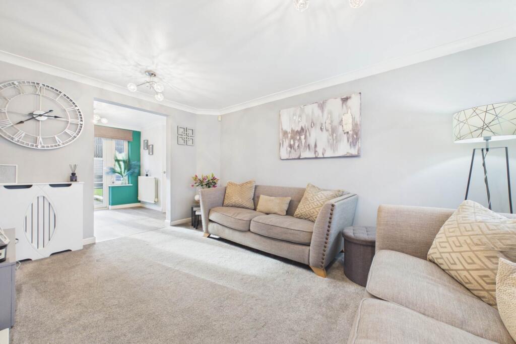 House in Glasgow, South Lanarkshire - More
