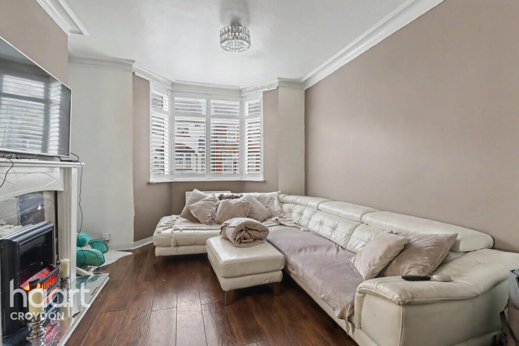 2-bed terraced on Pemdevon Road, Croydon, £375,000