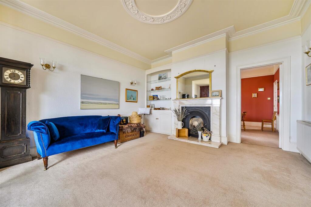 House in Eastleigh, Hound - View 3
