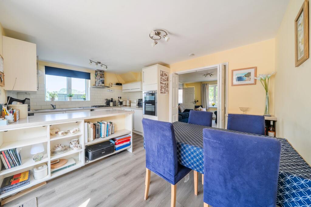 Kempton Close, Thornbury, BS35 photo 4