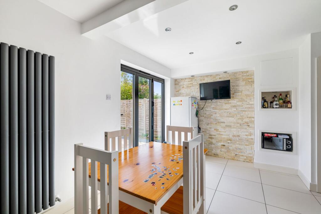 House in North Kesteven, North Hykeham - View 6