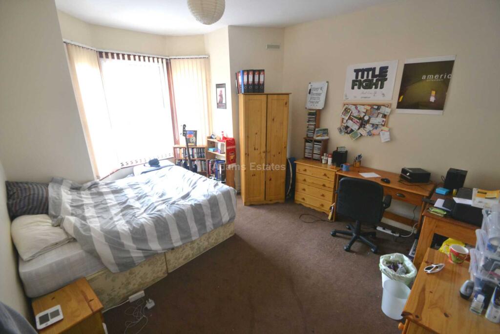 House in Reading - View 5